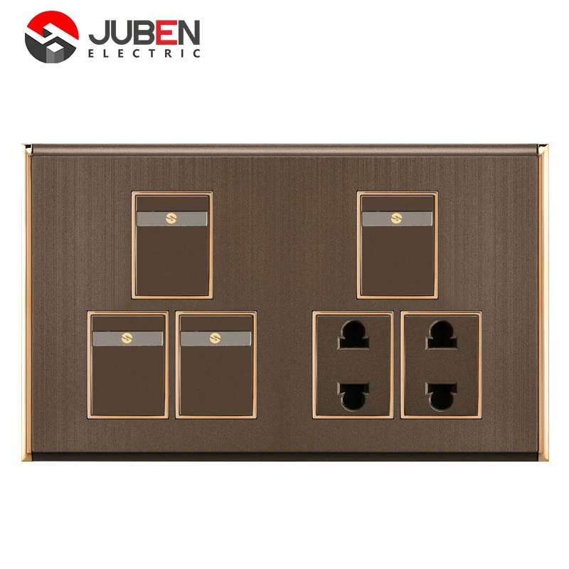 4 GANG+2 SOCKET