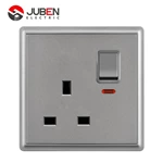 SINGLE 13A SWITCHED SOCKET WITH LIGHT